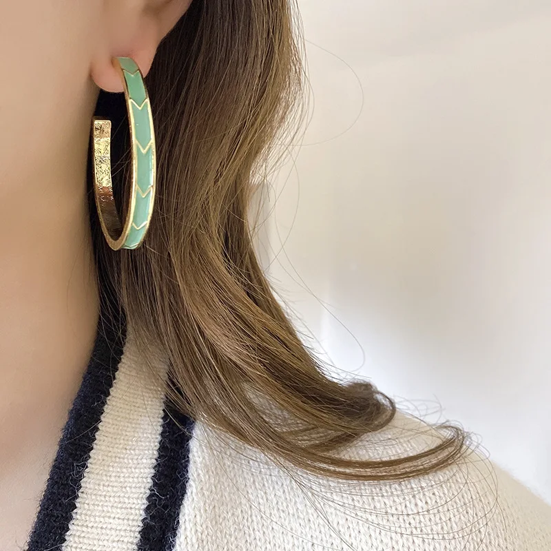 

Hobby design green large circle sterling silver pin earrings High-key generous personalized women's earrings High-grade