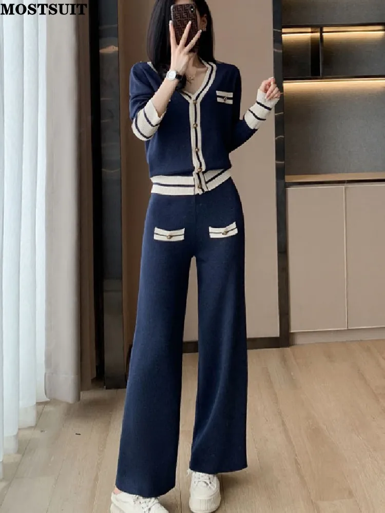 

Женский трикотажный брючный костюм, элегантный винтажный комплект из двух предметов, кардиган с V-образным вырезом и брюки с широкими штанинами