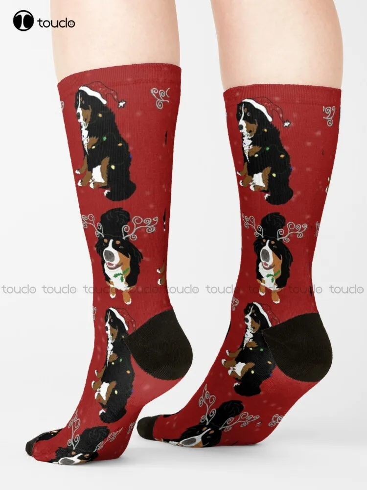 

Christmas Holiday Bernese Mountain Dog Pattern-Red Socks Novelty Socks For Women Cute Pattern Funny Autumn Best Cartoon Gift Art