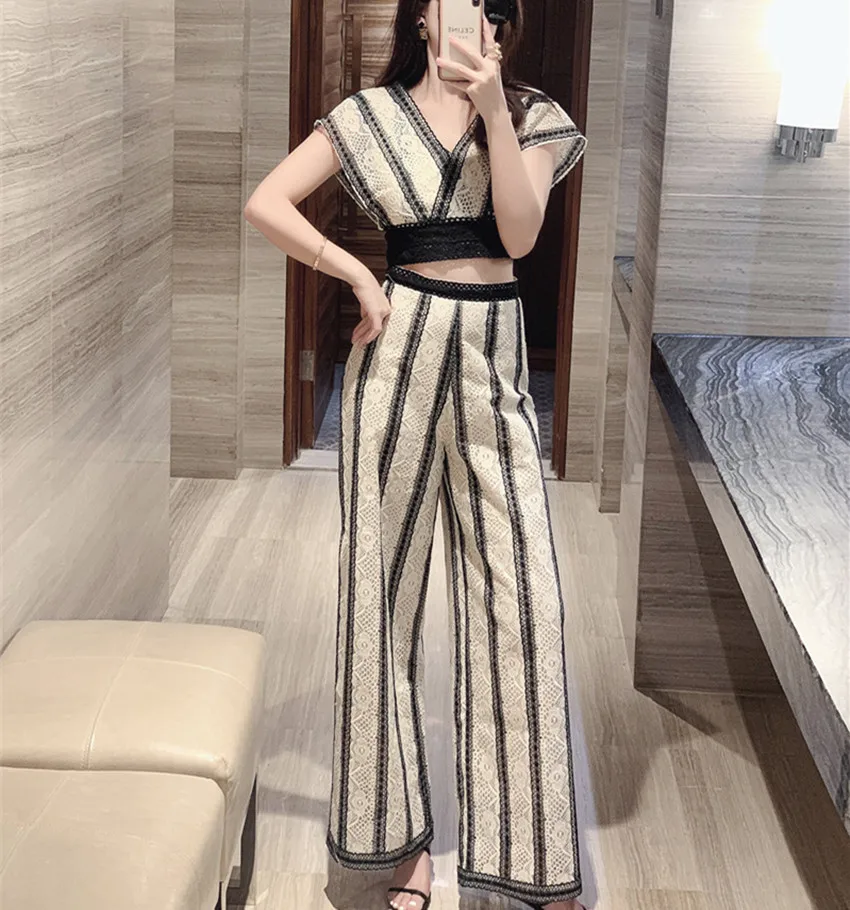 

JSXDHK 2022 New Runway Summer Two Piece Set Women V Neck Lace Black White Striped Short Tops + High Waist Wide -Leg Pants Suits