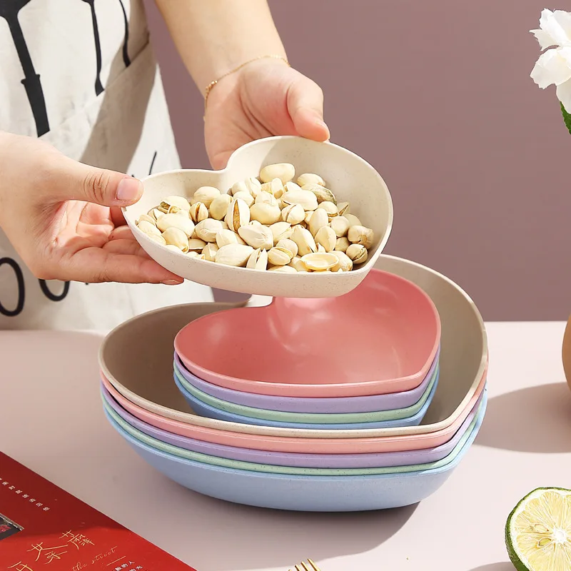 

5PCS Love Heart Spit Bone Dish Small And Large Household Food Grade Plastic Spit Bone Dish Love Set Dining Table Garbage Plate