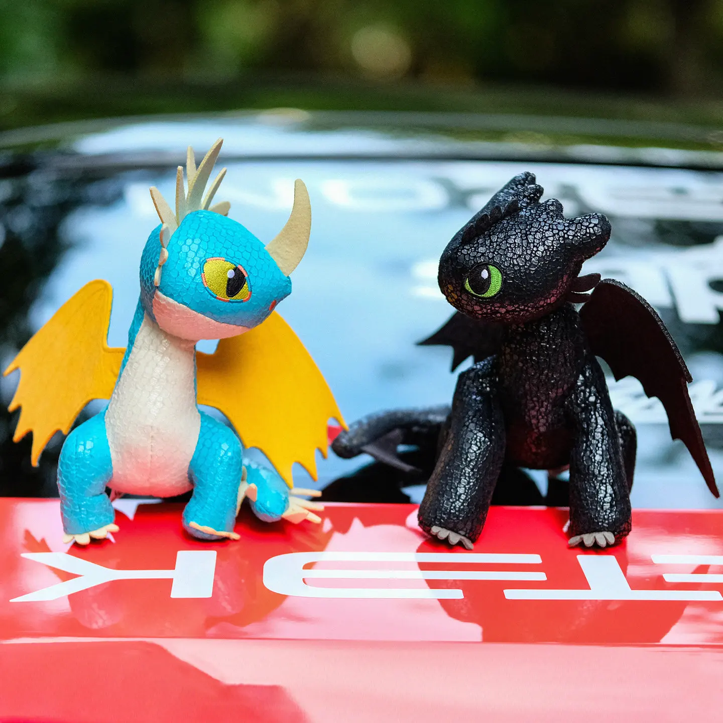 Фото Плюшевые игрушки HTTYD: Гронкл, Смертоносный Наддер и Ночной Фури Зубастик – декор для стола и коллекционные предметы. №2