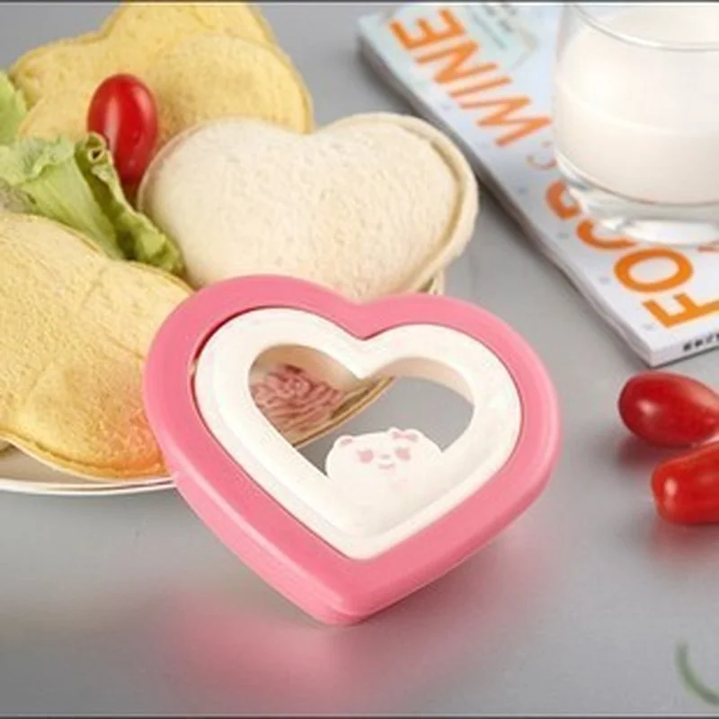 

1pcs Cute Heart Shape Sandwich Cutter Bread Mold Cake Tools Toast Maker Cake Cookie Cutter Kitchen Breakfast Dessert DIY Tool