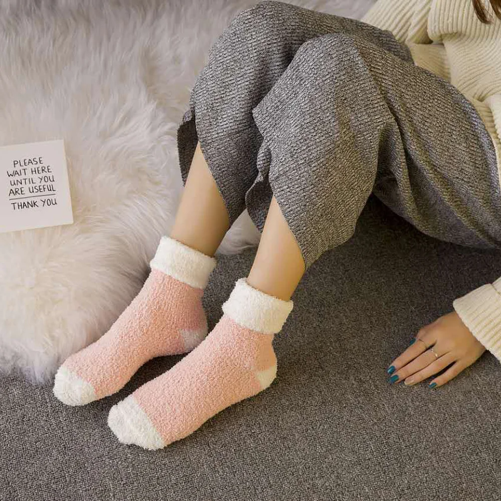 8 Pairs Winter Flanging Solid Color Women Coral Fleece Socks Warm and Thickened Fuzzy Love Half Fleece Floor Socks Wholesale