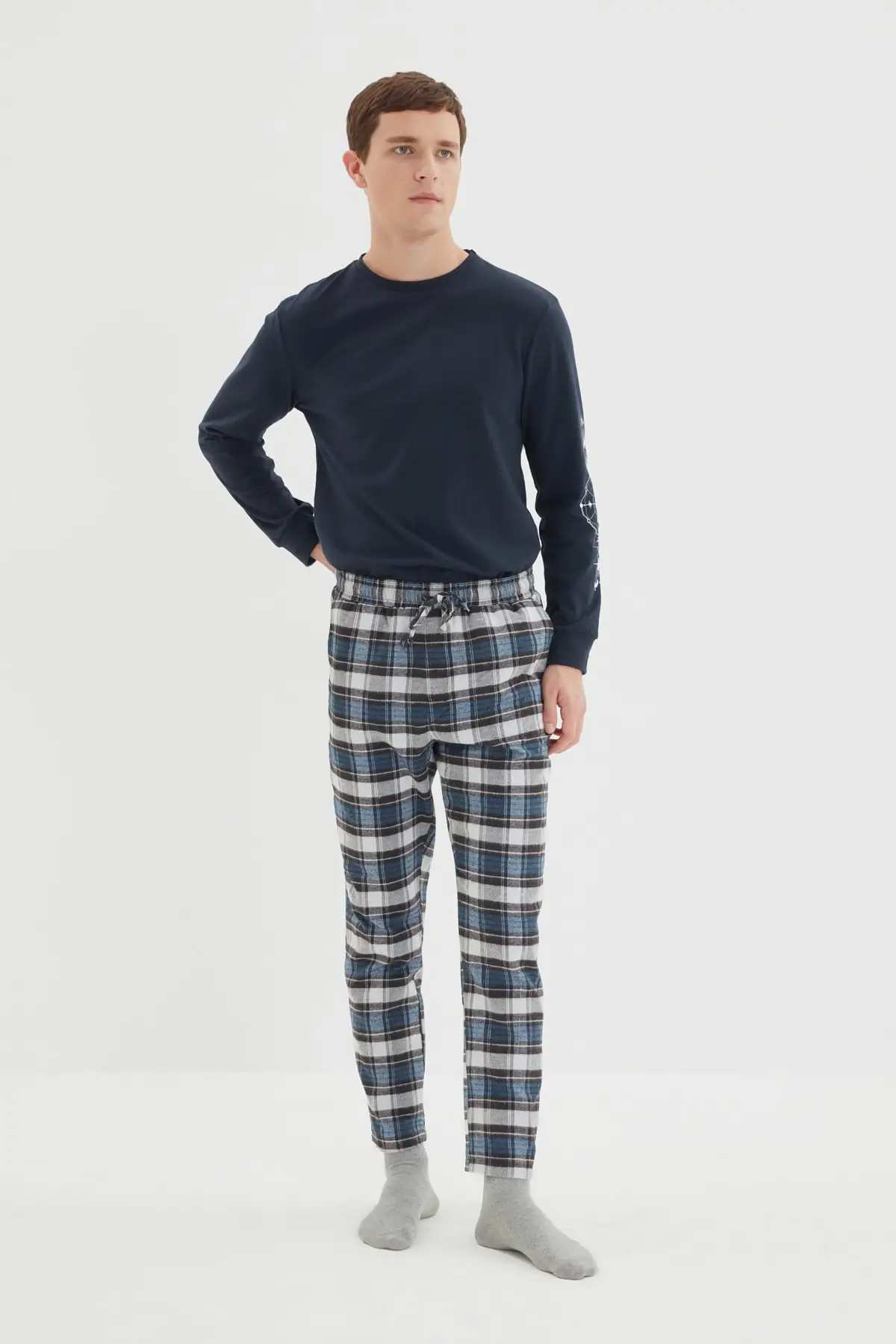 

Trendyol Male Regular Fit Plaid Pajama Bottoms TMNAW22PJ0053