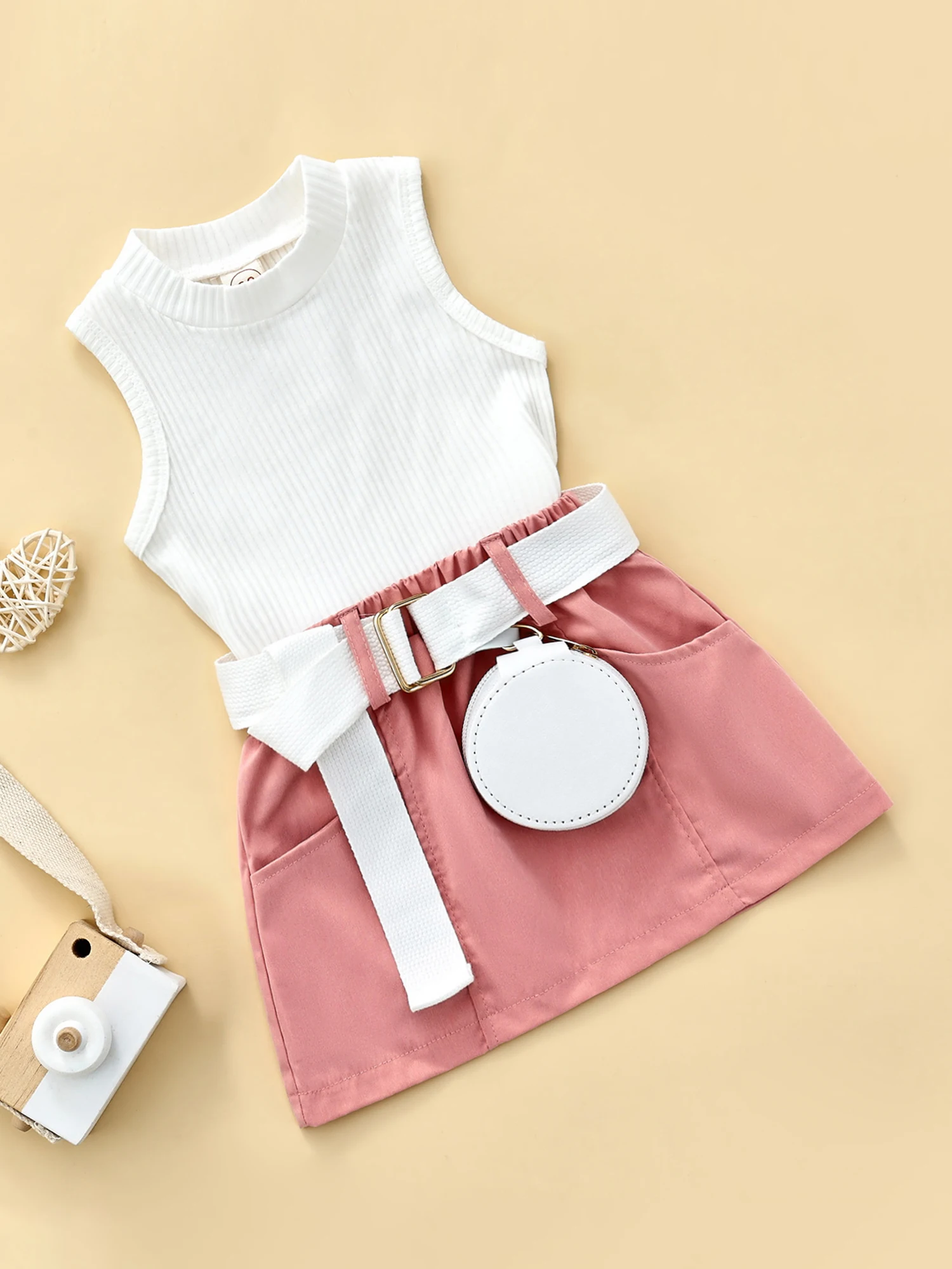 

Kids Girl 2pcs Skirts Sets Floral Print Sleeveless Crop Top Ruffled Skirt Cute Fanny Pack Set Summer