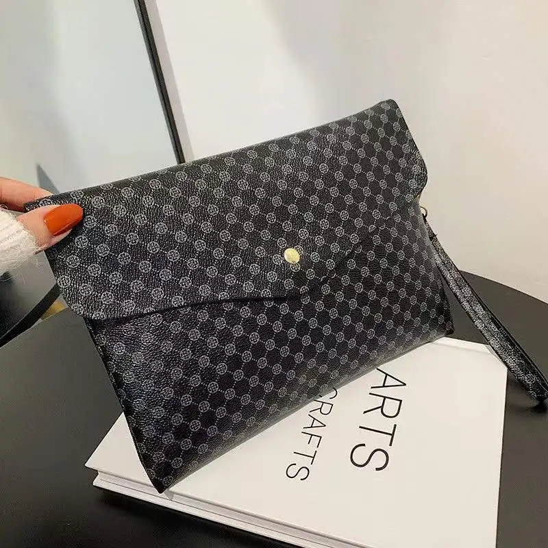 

New men's and women's simple clutch envelope bag