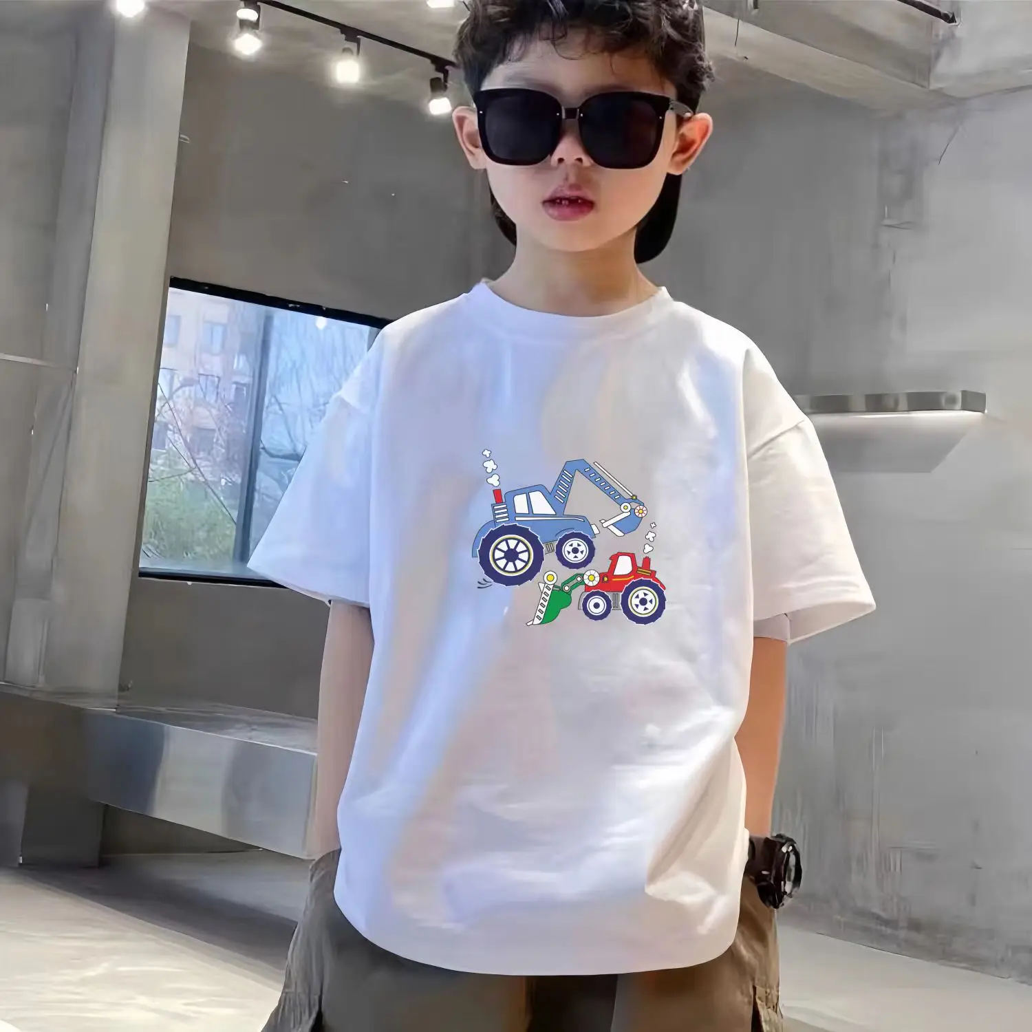 Футболка хлопковая с коротким рукавом и принтом свободного покроя