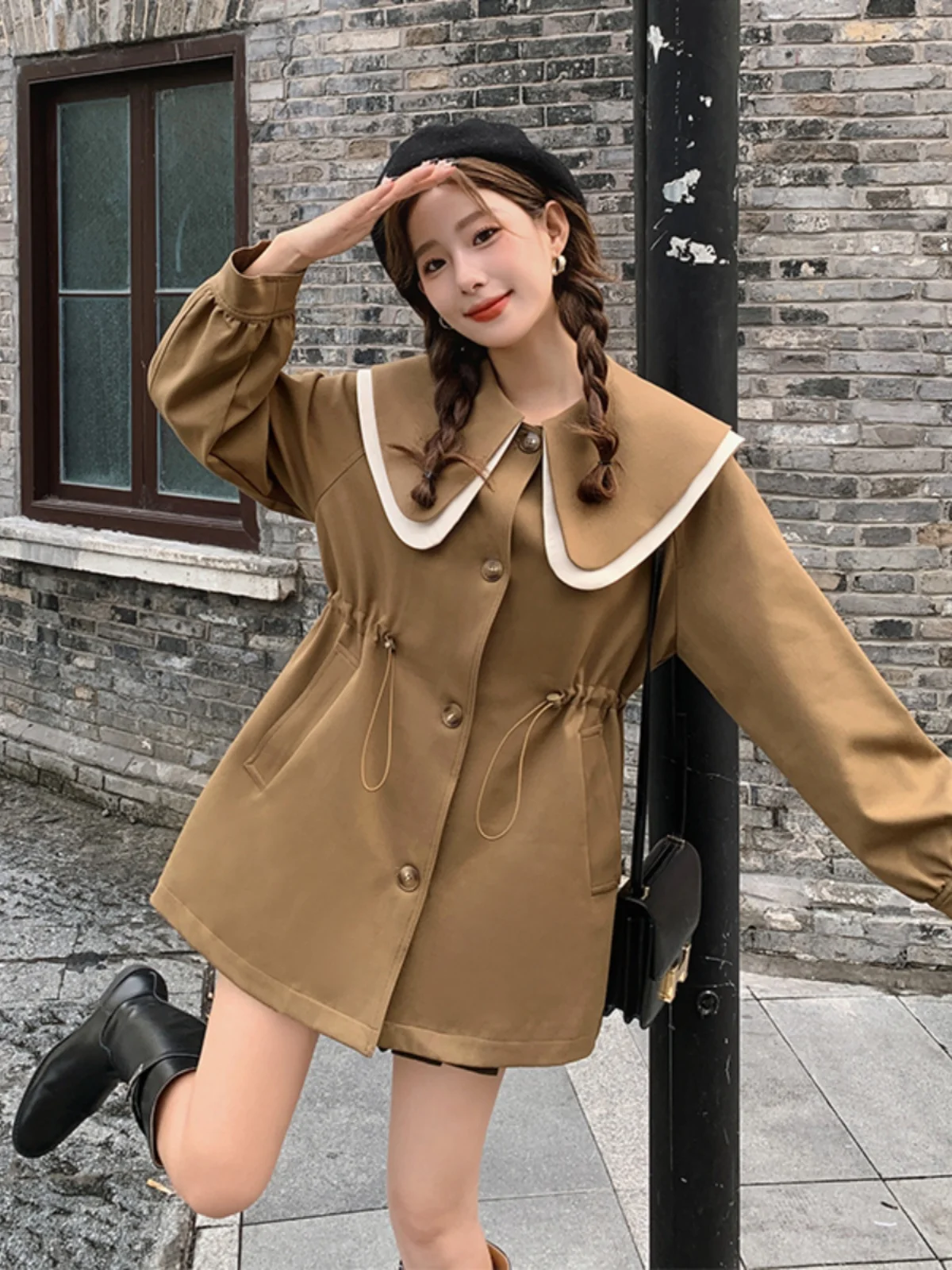 Тренч с кукольным воротником кофейного цвета верхняя одежда женское пальто