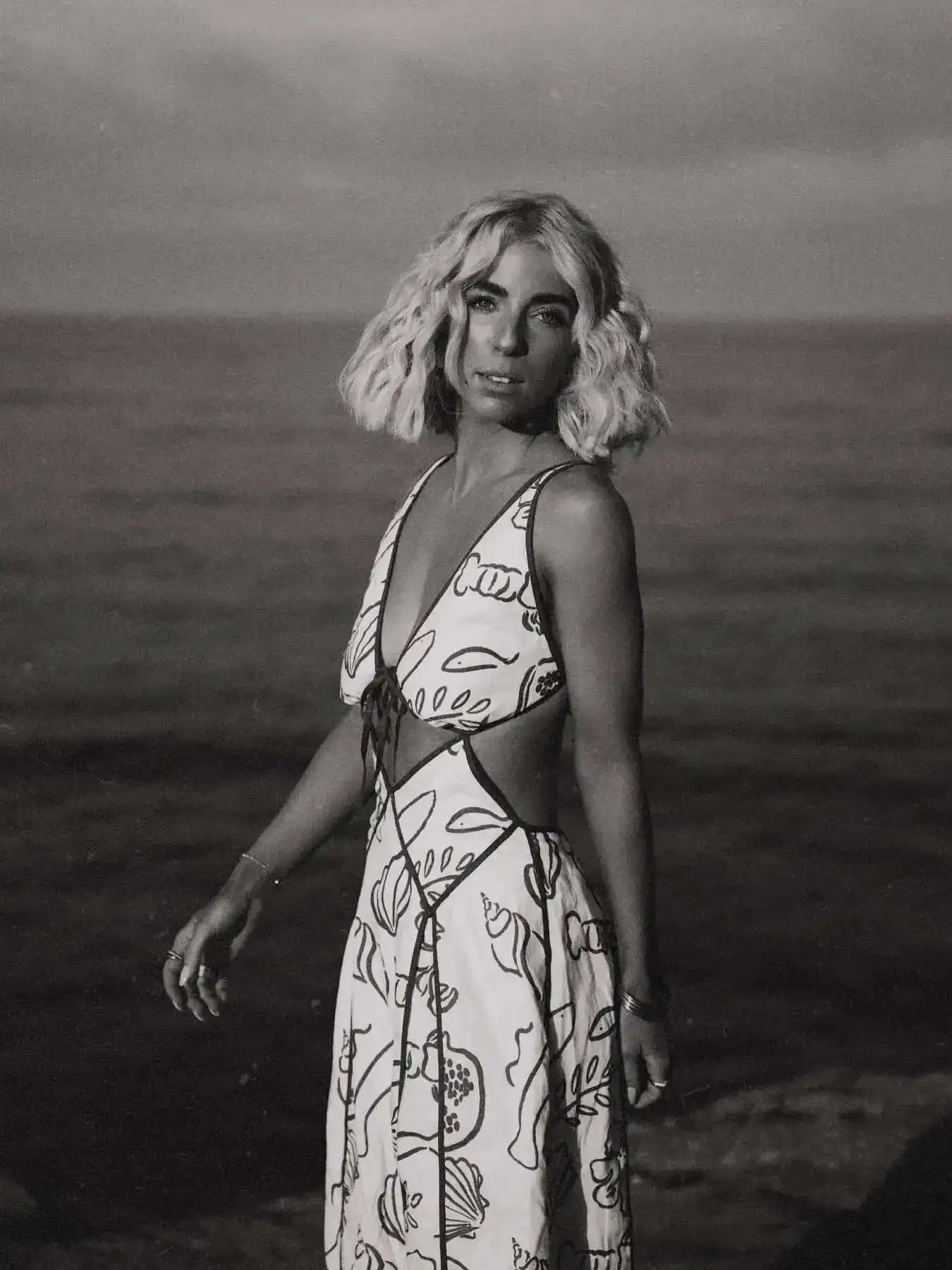 Женское пляжное платье из полиэстера