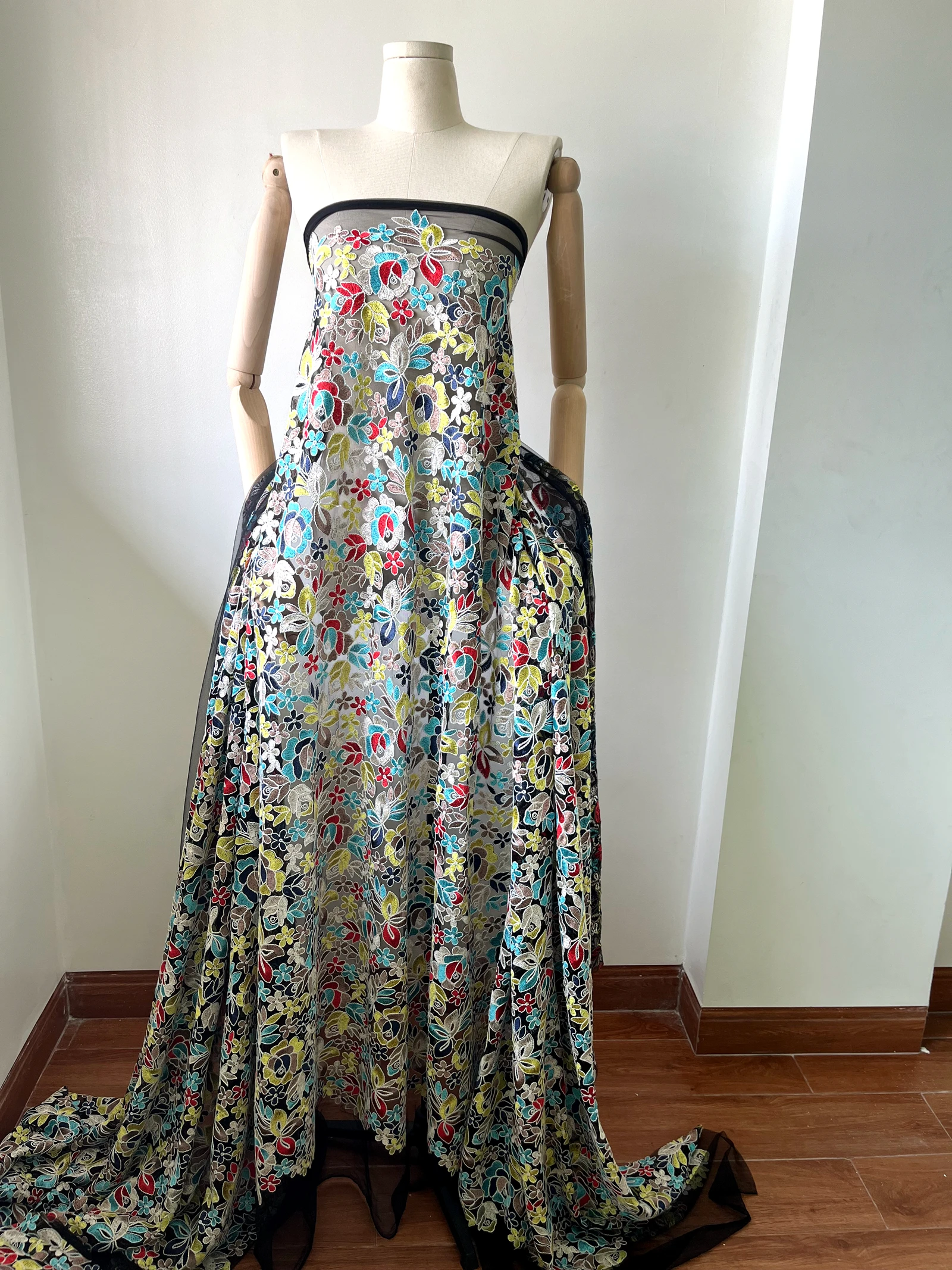 

Высококачественный Многоцветный 3D Цветочный шнур, сетчатая ткань с вышивкой, черная/белая марлевая основа, «сделай сам», модные аксессуары для шитья платья X1088