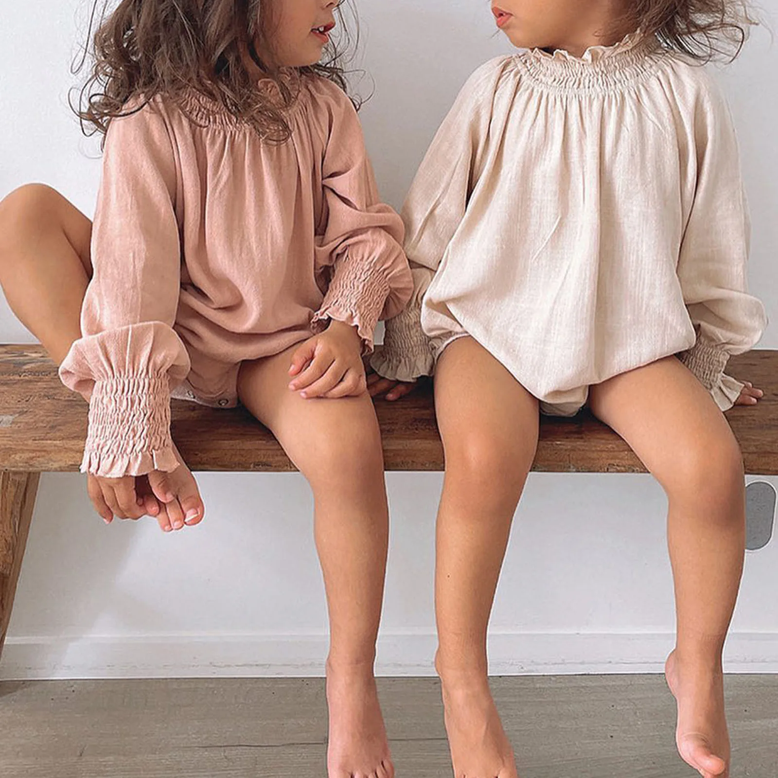 

Комбинезон для новорожденных девочек, хлопковый однотонный плиссированный ромпер с длинным рукавом, одежда для малышей на осень