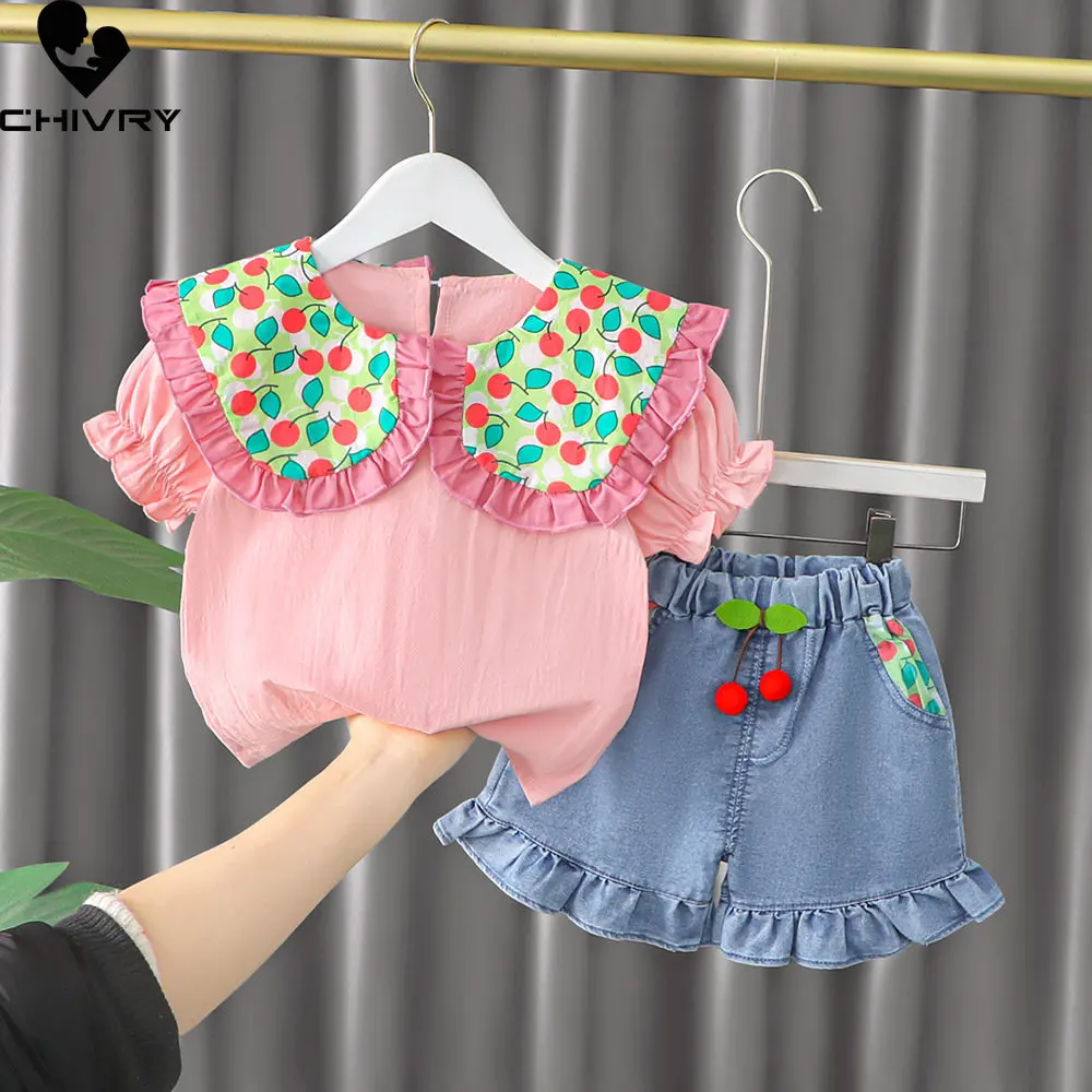 

Летний костюм для девочек, новинка 2023, футболка для маленьких девочек с милым мультяшным рисунком вишни, лацканами и оборками, топы из джинсовой ткани