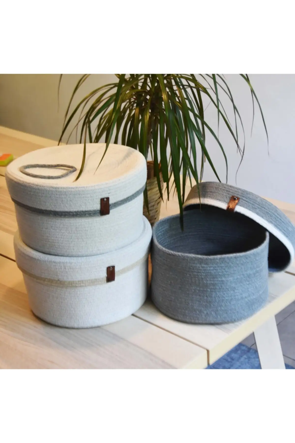 

Двухцветный Органайзер белая/серая корзина средней длины