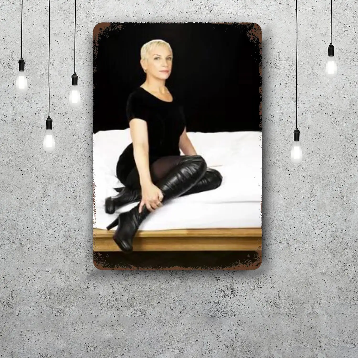 Фото Классический постер Annie Lennox, ржавая металлическая табличка, декоративная тарелка в стиле ретро, бар, человек, пещера, гаражный клуб, металлическая вывеска, украшение на стену №3