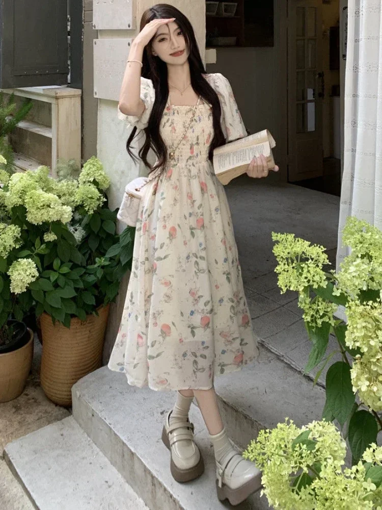 Женское платье до середины икры элегантное Свободное с квадратным вырезом и