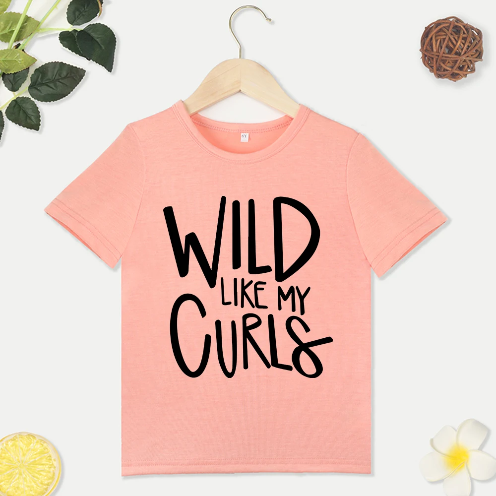 

Wild Like My Curls Letters Print Kid T-Shirts Outdoor Y2K Style Dropship Clothes Summer Shot Sleeve Pink Exquisite Child T Shirt