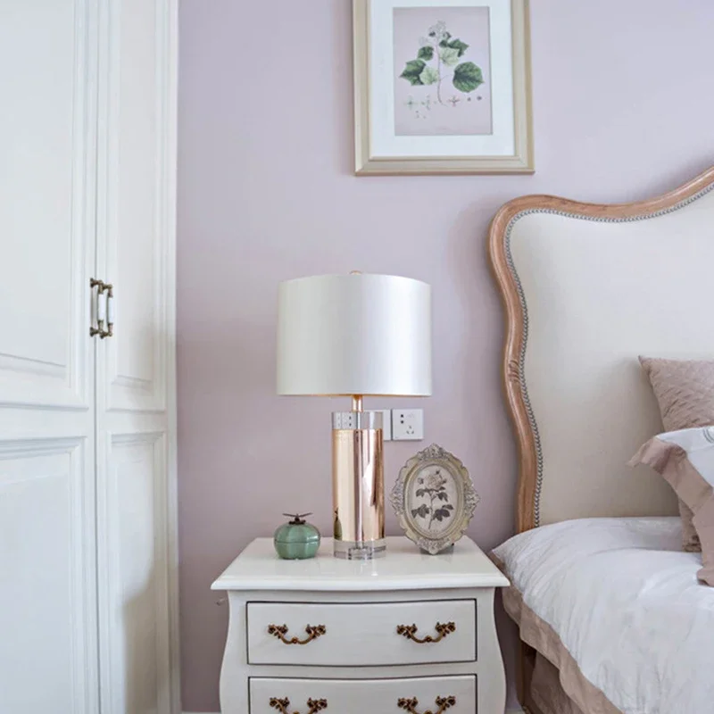 Роскошная настольная лампа в скандинавском стиле для гостиной золотая