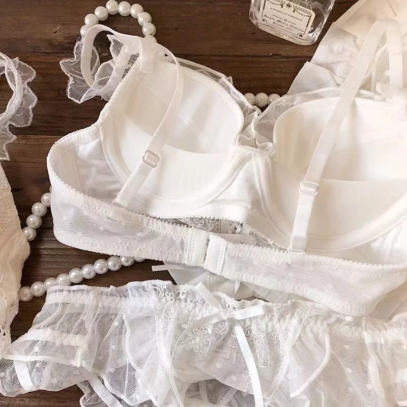 Japanese Lolita bra underwear female lace embroidery bralette girl brassiere small chest no steel ring bra and panty set gathere