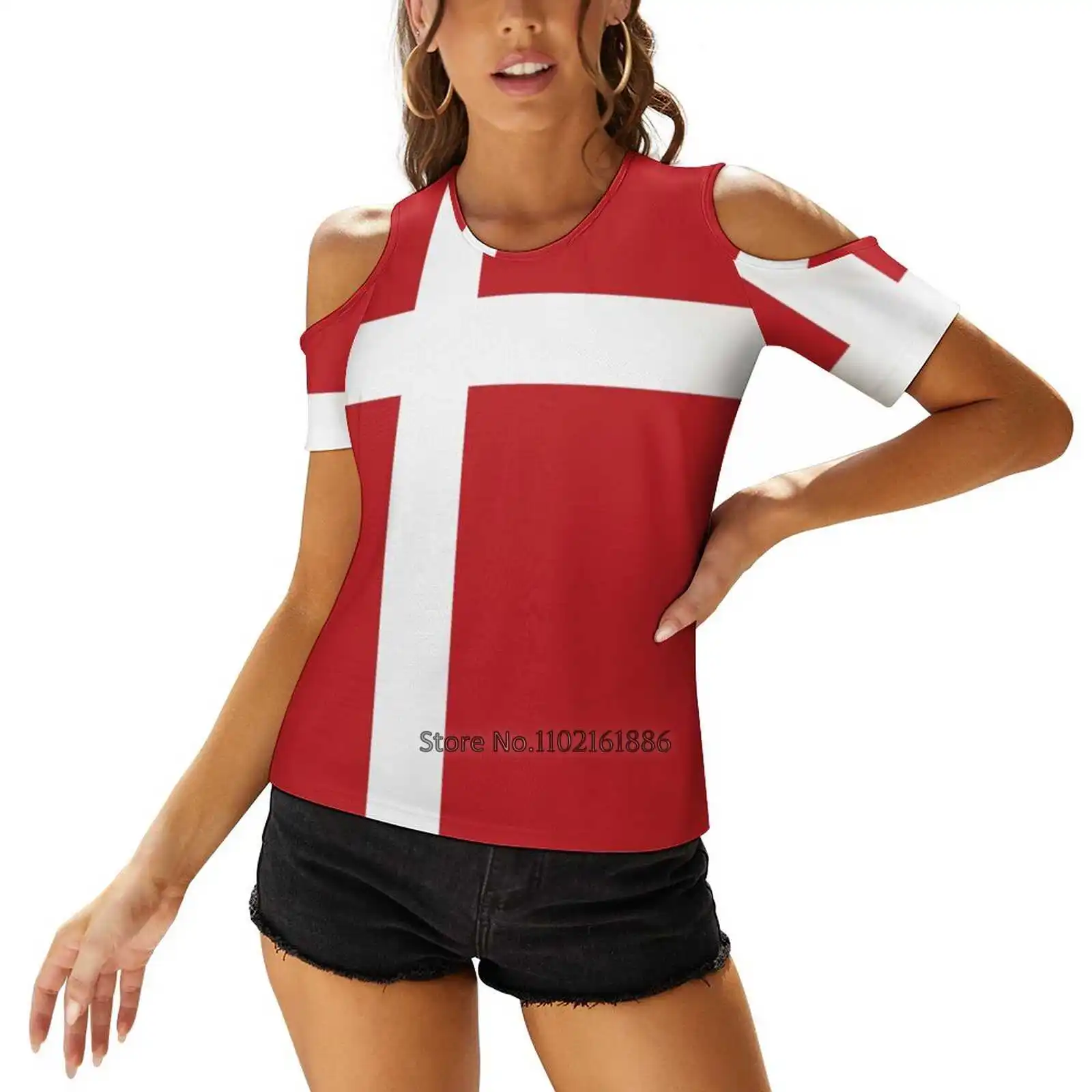 Женская футболка с V-образным вырезом и датским флагом |