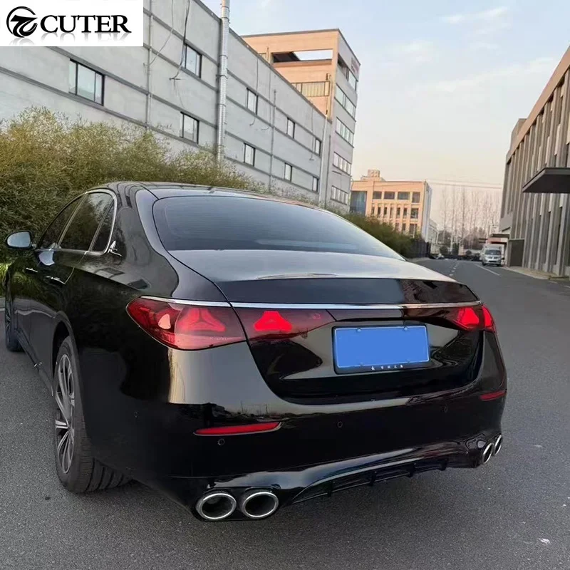 Фото W214 E260 E300 E53 AMG Style PP Диффузор заднего бампера Наконечники выхлопных газов для Mercedes Benz W214 E300 Комплект кузова автомобиля 2024 №4