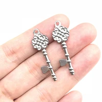 stainless steel key pendant for making necklace bracelet silver color metal key pendant diy jewelry wholesale 10pcs