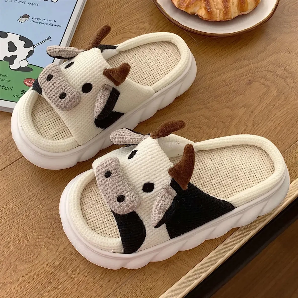 Women's Cozy Slippers with Cow Girls Platform Flat Indoor Shoes High Quality All Seasons Animal Linen Slippers 2023 Fashion