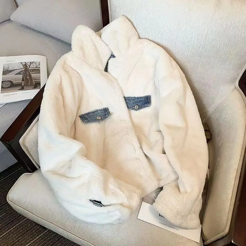 Women Plush Denim Fleece Warm Coat Jean Jacket Winter Padded and Thickened Fur Turn Down Collar Coat Plush Thick Jean Parkas