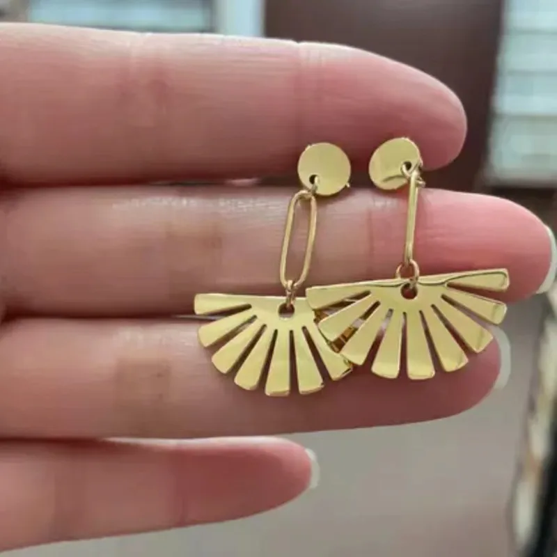 

Оптовая продажа, 5 модных позолоченных полукруглых сережек в этническом стиле для девушек из титановой стали