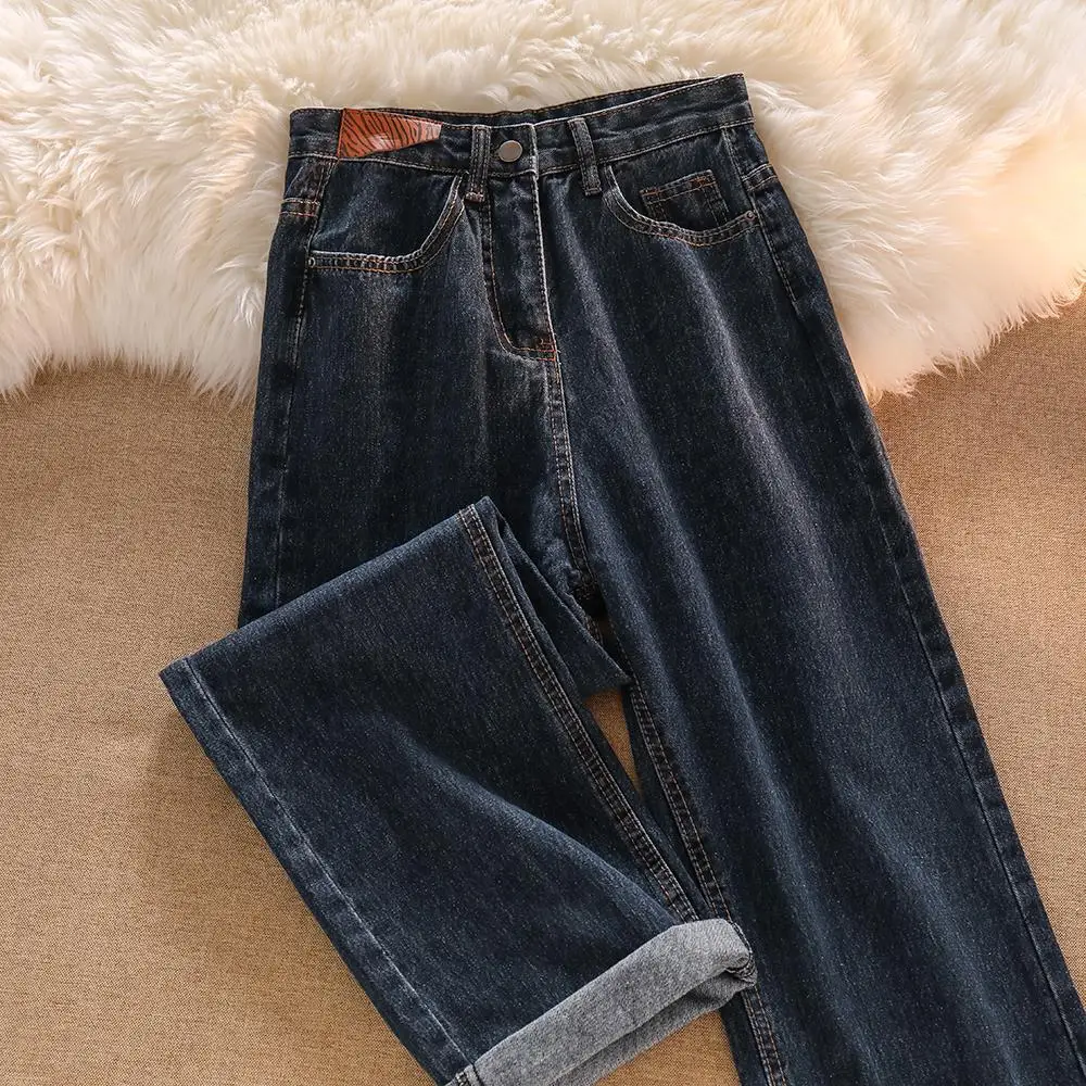 Рисунок 2 - Женские прямые широкие брюки Y2k