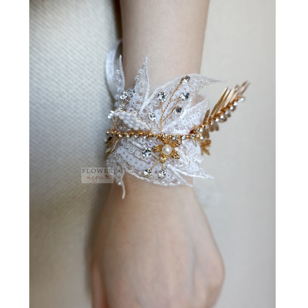 

Bead Lace Water Bride and Bridesmaid Wedding Dress Wrist Flower Bracelet Flower