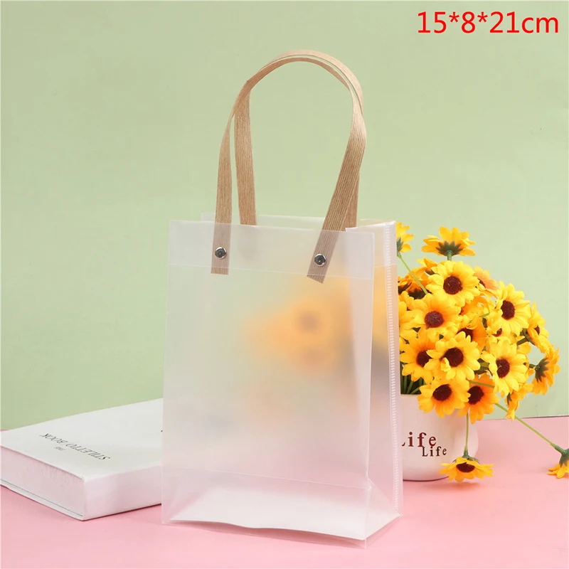 

1Pc Semi Transparent Pvc Frosted Pp Handbag Christmas Gift Packaging Candy Bridesmaid Wedding Souvenir Flower New Year gift Bag