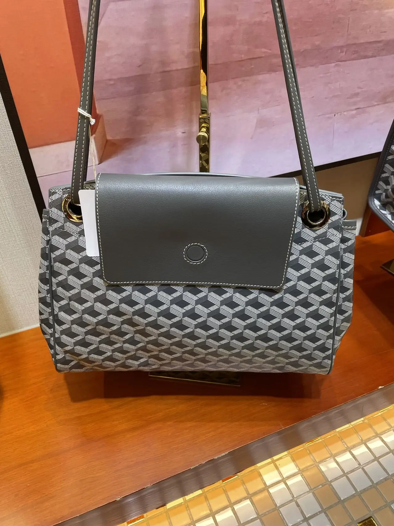 

Star shopping bag with the same paragraph, leather single shoulder, large capacity, hand bags, travel bags, leather