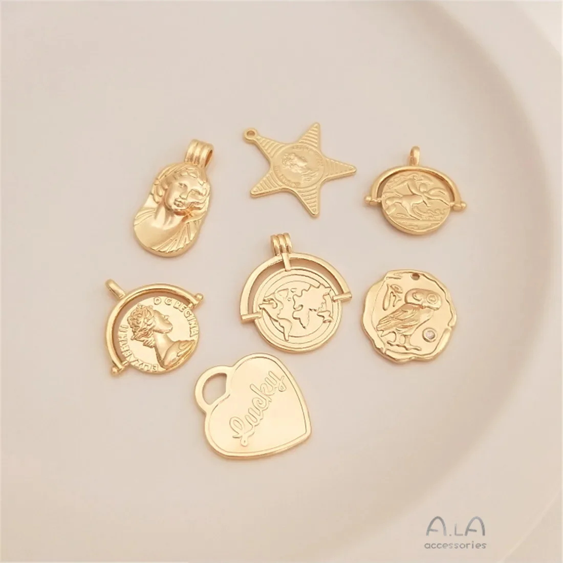 14-каратное золотое монета портрет королевы кулон в форме пятиконечной звезды