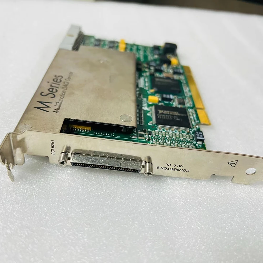 PCI-6251 NI Карта сбора данных DAQ 779070 -01