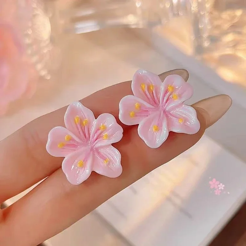 Серьги-гвоздики из смолы с розовой вишней и цветком сакуры для женщин
