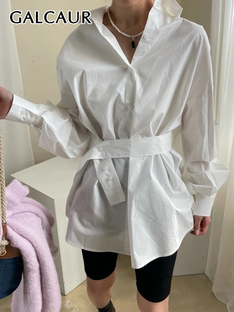 

Блузка женская однотонная составного кроя с поясом и длинным рукавом