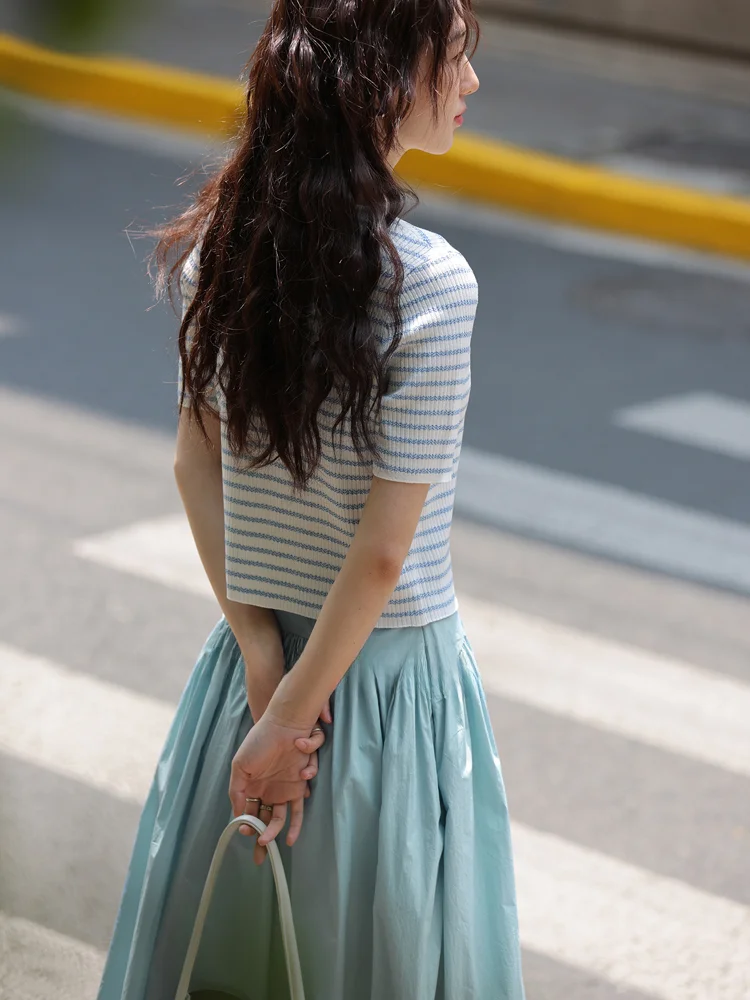 Женский трикотажный кардиган с коротким рукавом в синюю полоску