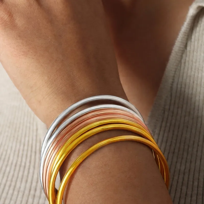 Браслет без застежки