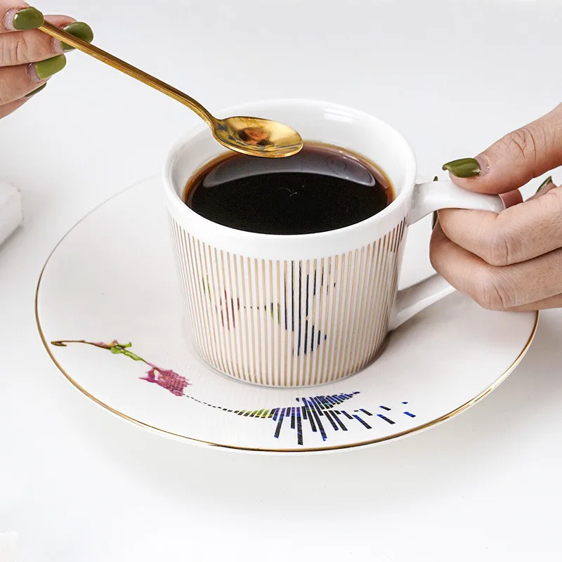 

Creative Dynamic Reflection Cup Ceramic Mug Tea Coffee Cup with Saucer Spoon Stranger Things Creative Gifts for Friends Parents
