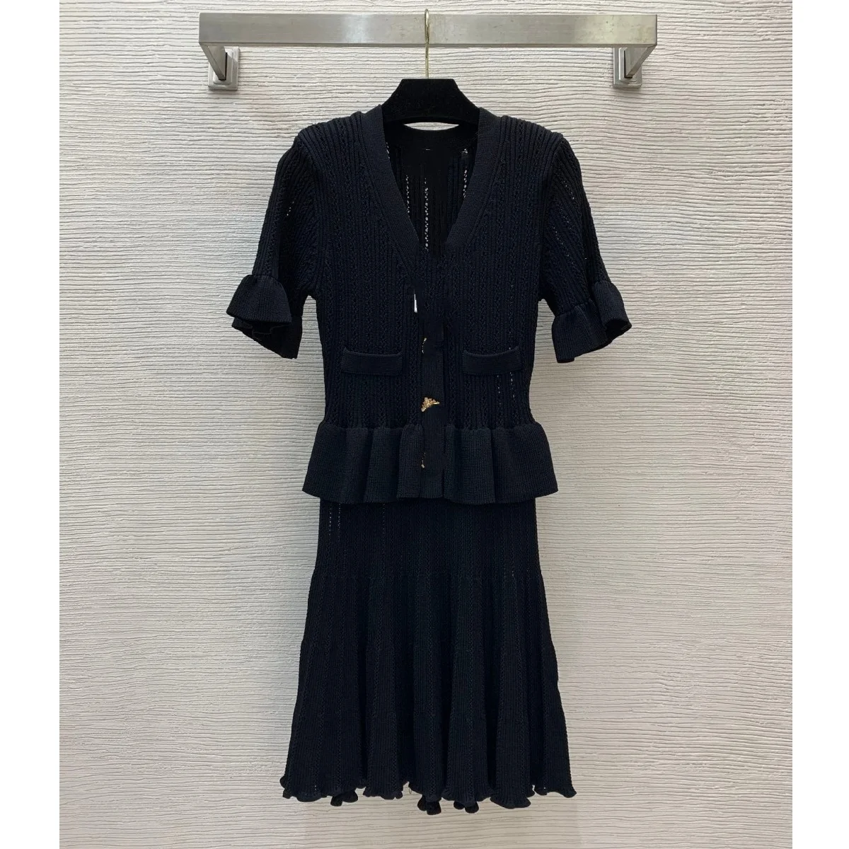 Женское трикотажное платье Traf-mini с ромбовидными пуговицами качественная одежда