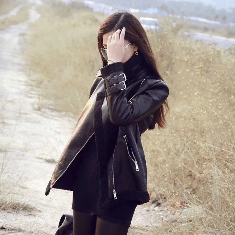 2022 autumn winter Korean fashion thickened lamb fur integrated motorcycle leather pu leather cotton coat coat female clothes