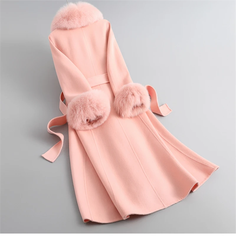 Рисунок 2 - Женское двухстороннее твидовое