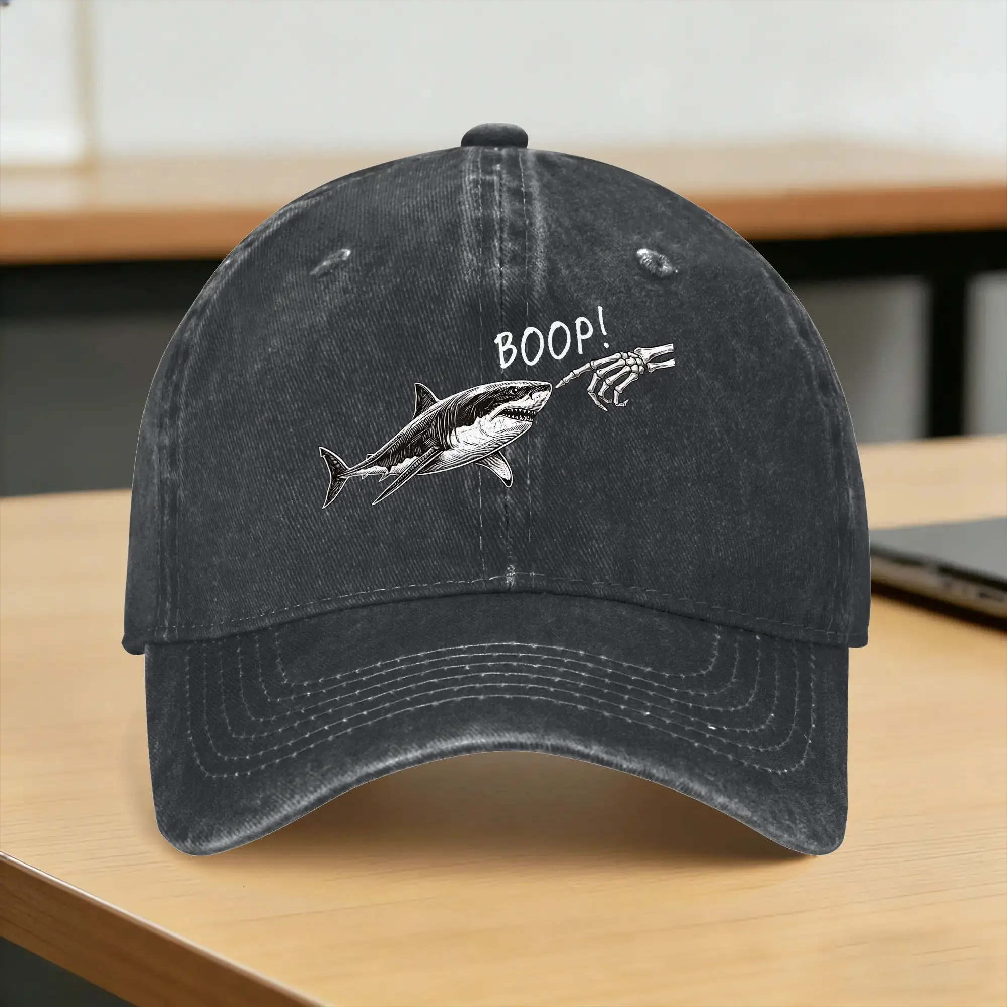 Фото Бейсболка с эффектом потертости, с мемом Boop Shark, забавным скелетом акулы и носом Boop, летняя кепка-тракер для мужчин, ретро-стиль Y2K, солнцезащитная бейсболка №1