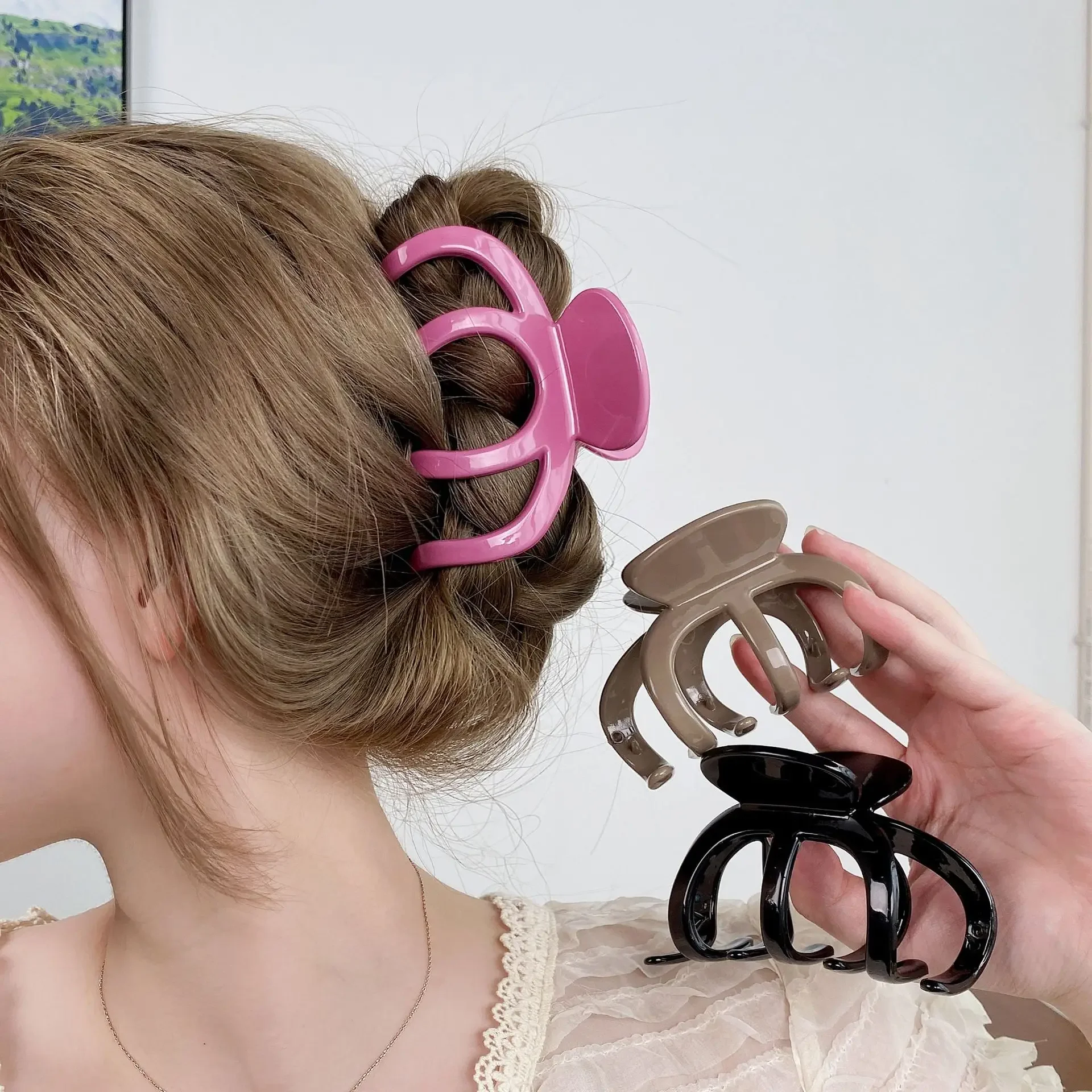 Рисунок 2 - Заколка для волос в виде тыквы