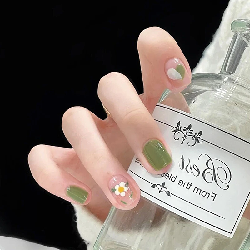 

24Pcs Short Stick On Nails False Nails Floral Full Cover Finished Nails Piece