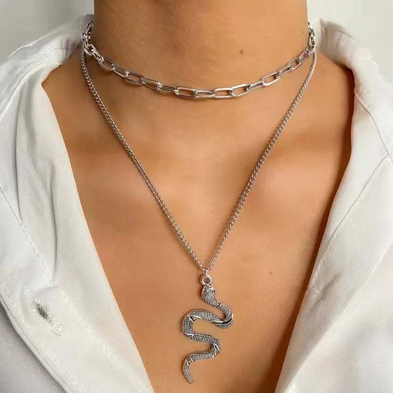 

New Snake Simple Alloy Double Necklace Snake Pendant Women's Punk Style Creative Clavicle Sweater Hip-hop Exaggerated Chain 2022