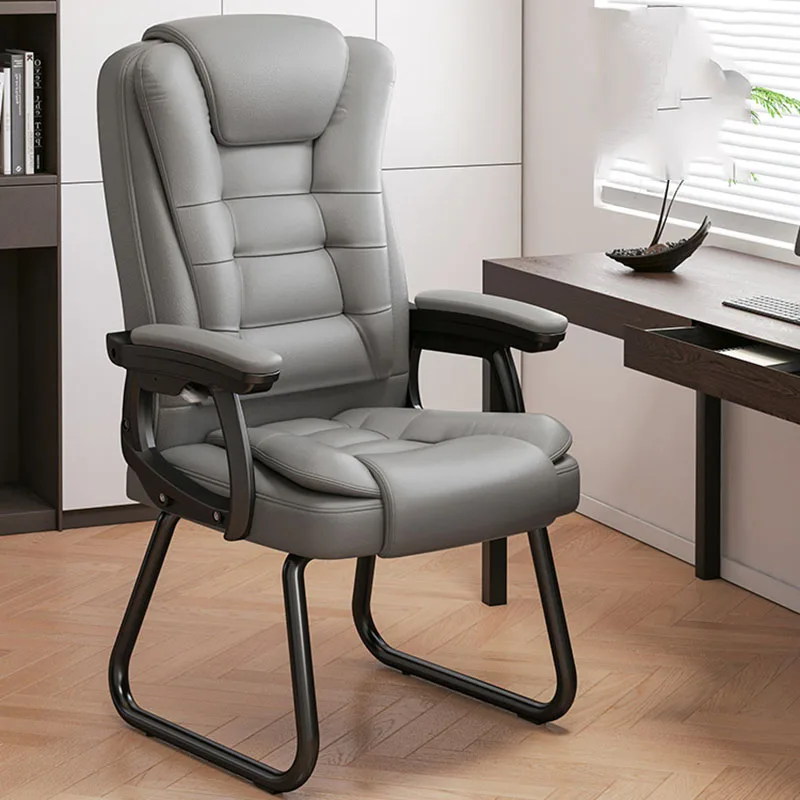 Компьютерное кресло кожаное вращающееся с подъемником