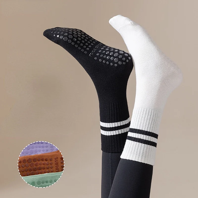 

2023 Solid Breathable Yoga Mid-calf Socks New Color Striped Cotton Anti-slip Sports Socks Pilates Socks Dance Fitness Training S