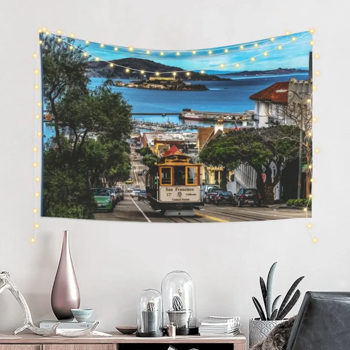 Сан-Франциско Калифорния - культовый тросовый автомобиль и гобелен с островом